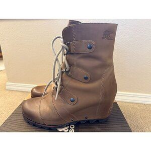 Sorel Women's Joan Of Arctic Wedge Mid Boot Dark Fossil - Like New - 8.5